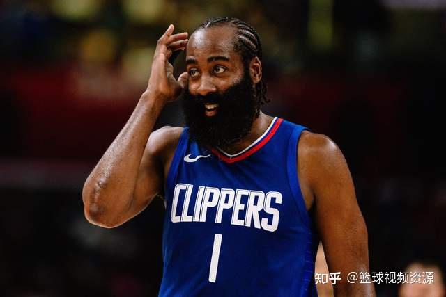 降维打击！克拉克森单节狂砍24分打懵中国男篮